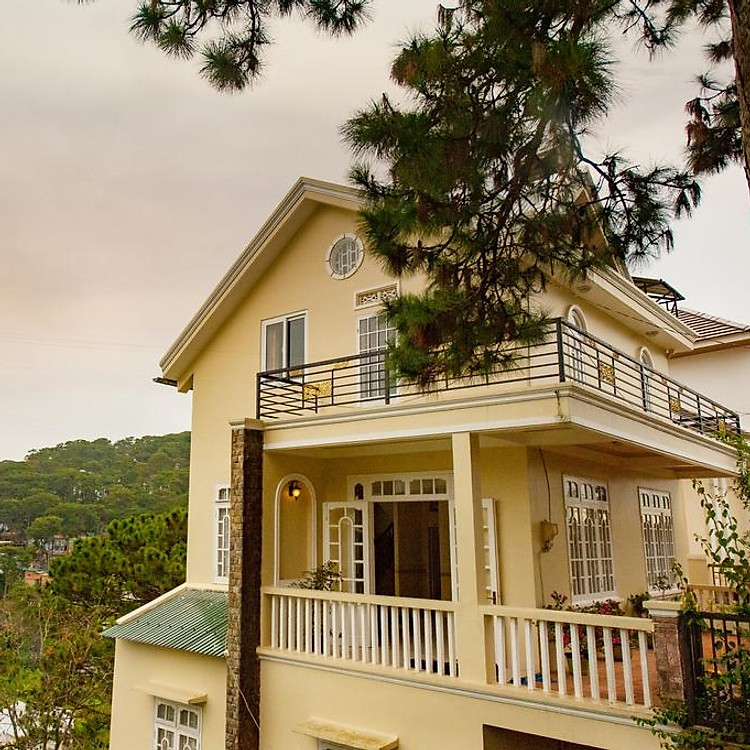 Villa Thạch Thảo Mini Đà Lạt 05 Phòng Ngủ Cho 10 Người Lớn & 05 Trẻ Em Dưới 08 Tuổi, Gần Hồ Xuân Hương