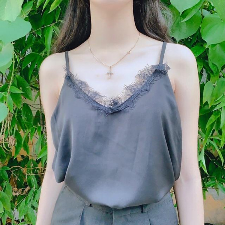 ÁO 2 DÂY CỔ TIM VIỀN REN - Hình khách mặc cuối