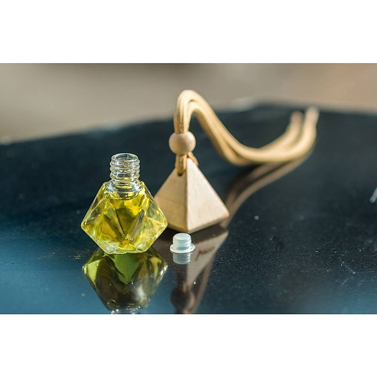 Treo ô tô, Xe Hơi tinh dầu Quế