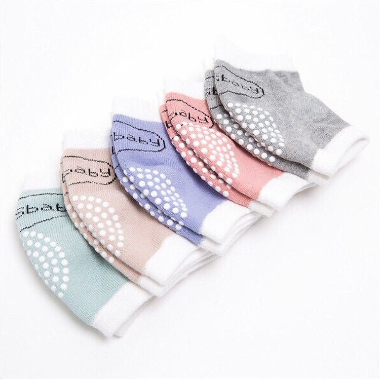 Combo 5 Đôi Tất Tập Bò Bảo Vệ Gối Bé (Mẫu Mới- Giau màu ngẫu nhiên)