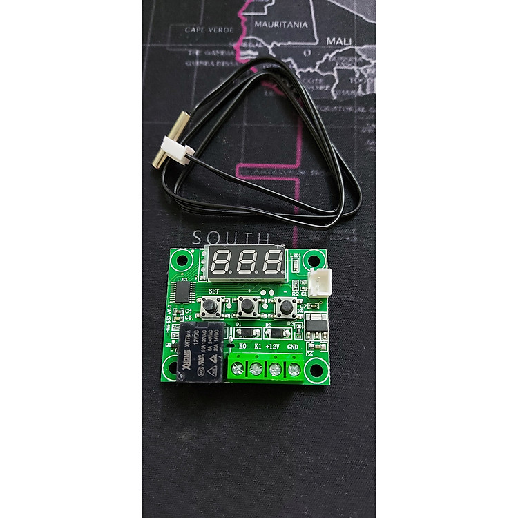Mạch cảm biến kiểm soát nhiệt độ W1209 Relay 12VDC XH-W1209 dùng cho lò ấp trứng tự động