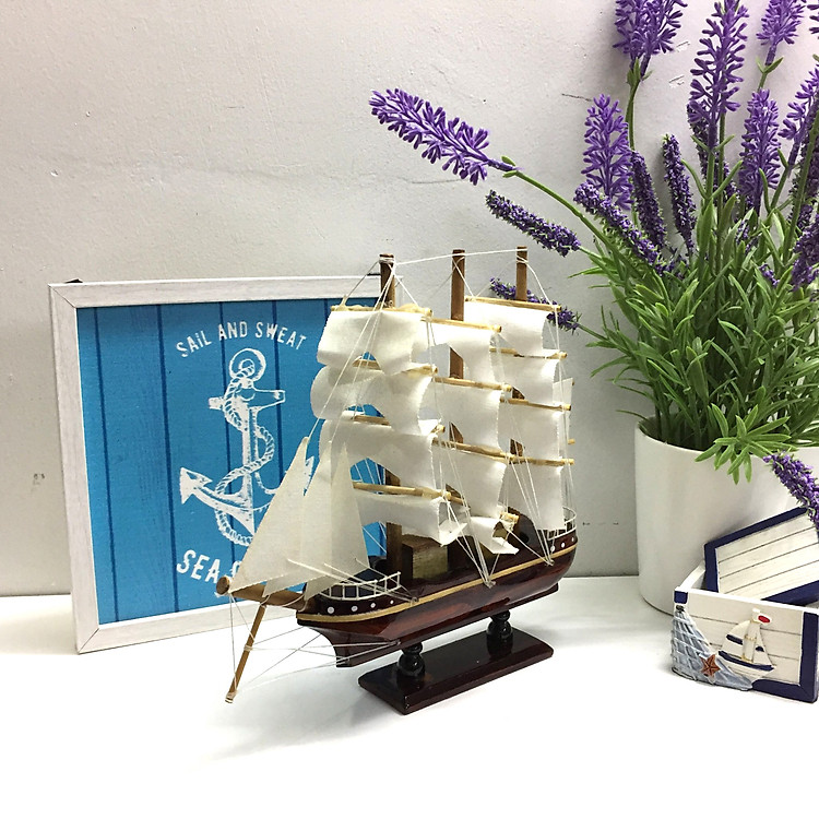 Mô hình thuyền gỗ trang trí France II - thân tàu 25cm