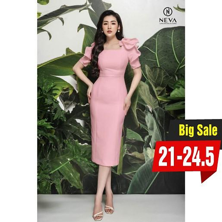 Đầm body NEVA đính hoa trà nổi cầu kỳ ở vai 3 màu trắng,hồng,đen W430269