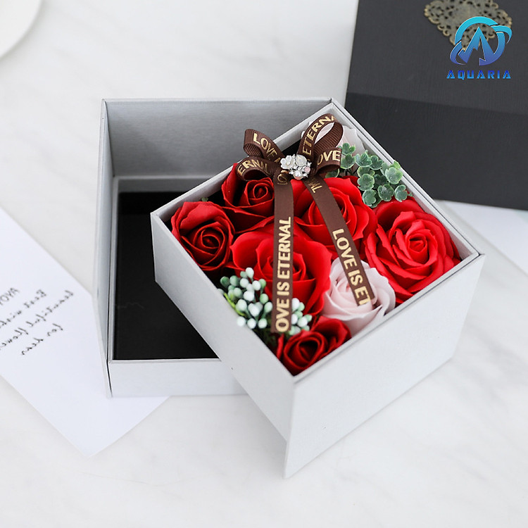 Hộp Quà Tặng Sáp Thơm Hoa Hồng 2 Tầng (Màu Đỏ)