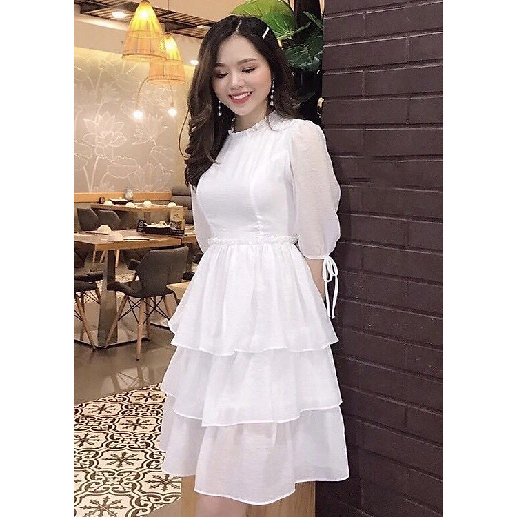 Đầm trắng cổ tròn 3 tầng
