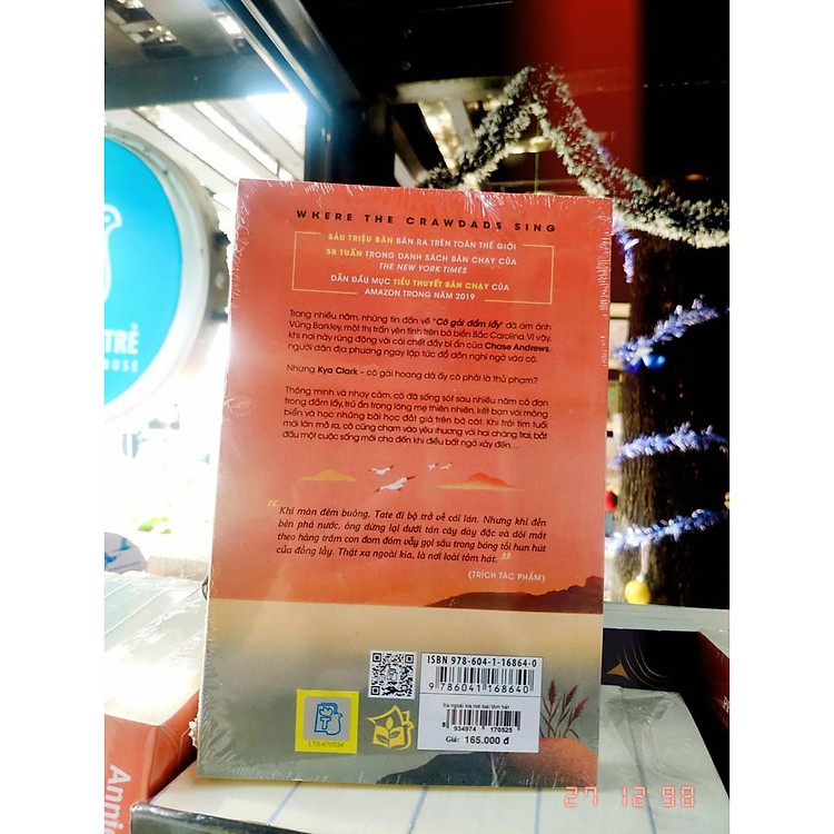 Xa Ngoài Kia Nơi Loài Tôm Hát - Ảnh 2