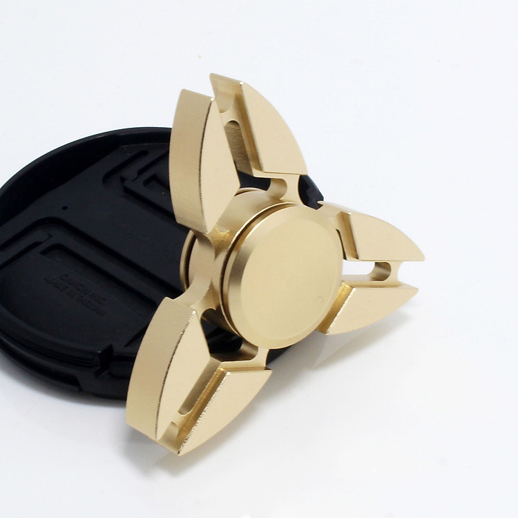 Con Quay 3 Cánh Hình Hoa Đào Sakura Handicraft Spinner