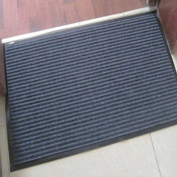 Thảm chùi chân đế chống trượt dạng sọc Stripmate Màu Xám trắng