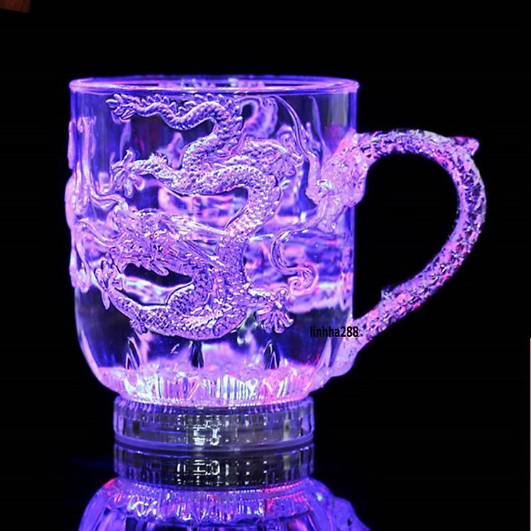 Cốc uống nước đèn Led phát sáng nhiều màu-Cốc phát sáng đổi màu cảm ứng size to an toàn mới đẹp