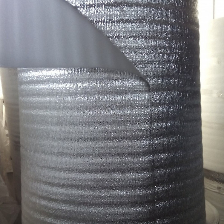 Tấm bọc cách nhiệt cắt sẵn (xốp bạc, bảo ôn), khổ rộng 1m, dày 3ly