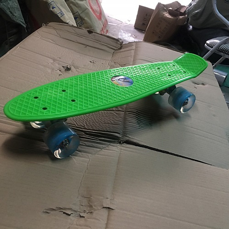 Ván trượt cho bé giao màu ngẫu nhiên cho bé trai