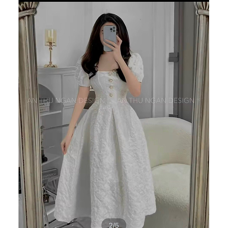 Đầm cổ vuông tôn dáng sang chảnh, dáng dài xinh xắn thích hợp đi dạo phố hay dự tiệc