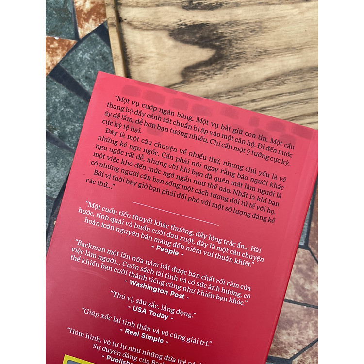 Những Kẻ Âu Lo - Ảnh 2