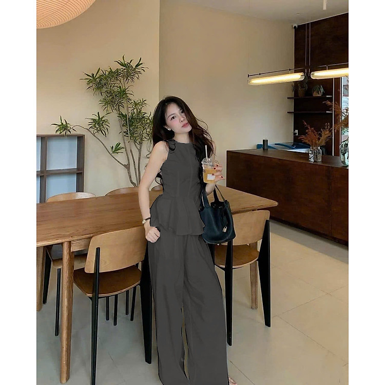 Set áo cổ tròn sát nách phối quần ống suông thanh lịch