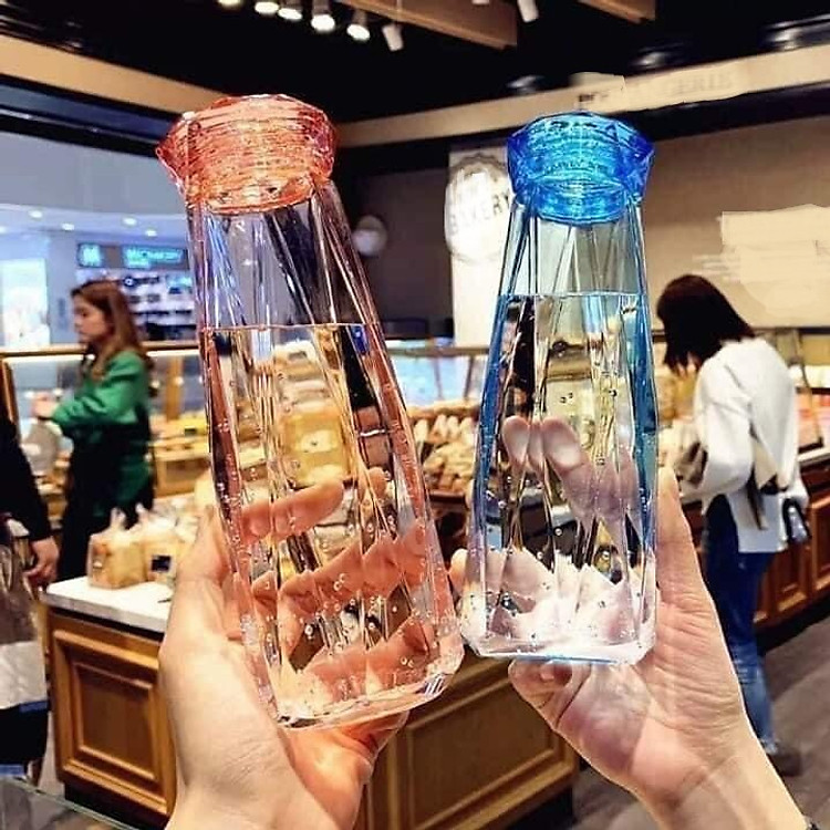 Chai thủy tinh đựng nước dung tích 500ml chịu nhiệt tốt, bình thủy tinh kim cương góc cạnh cao cấp nhiều màu độc đáo - giao màu ngẫu nhiên