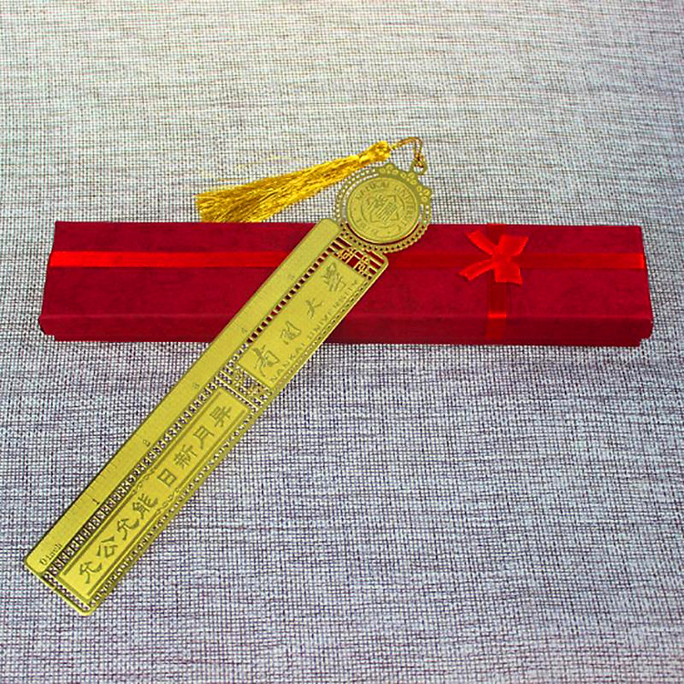 Thước kẻ Trạng Nguyên, Quà lưu niệm mang may mắn trong học tập cho bé( có hộp đi kèm)