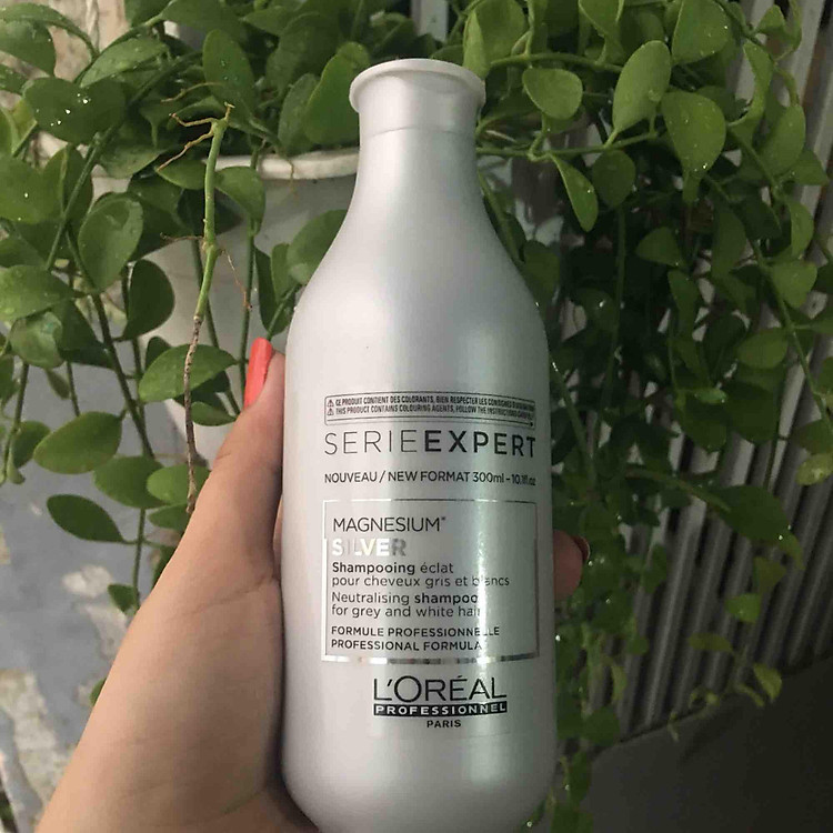 DẦU GỘI TÍM TRUNG HÒA ÁNH SẮC VÀNG DÀNH CHO TÓC TẨY LOREAL CHROMA CRÈME SHAMPOO