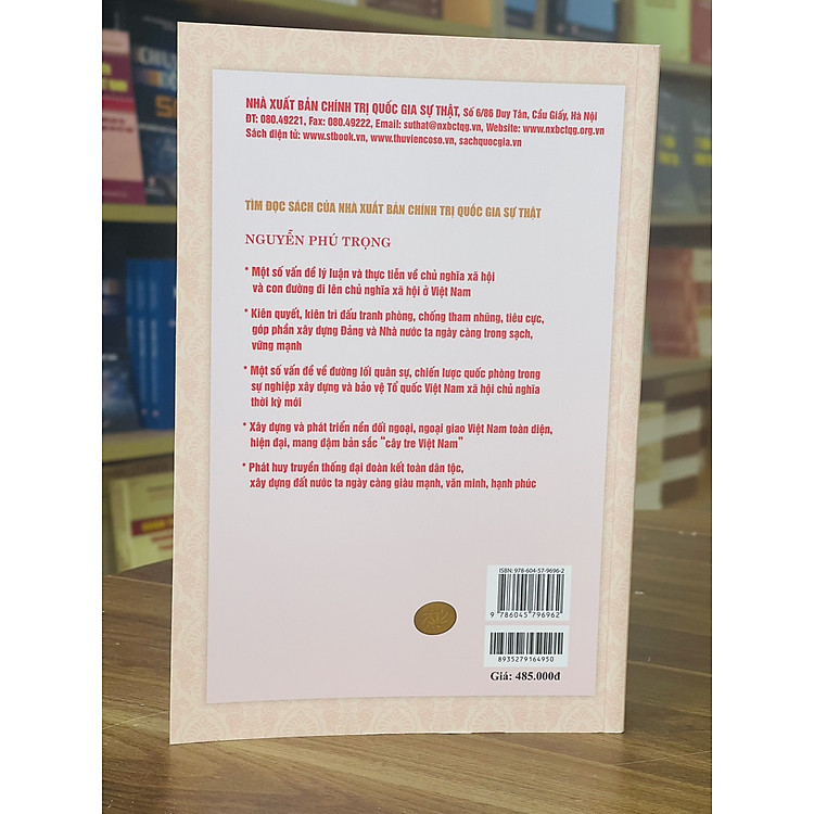 Xây dựng và phát triển nền văn hóa Việt Nam tiên tiến, đậm đà bản sắc dân tộc - bản in 2024 - Ảnh 2