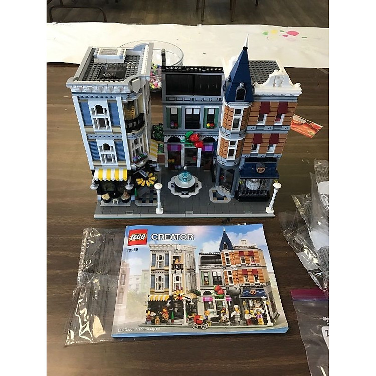 LEGO 10255 - Quảng Trường Thành Phố Chính hãng Giá rẻ - Hình ảnh 4