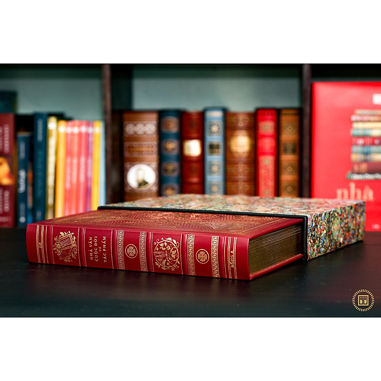 Nhà văn - Cuộc đời và tác phẩm