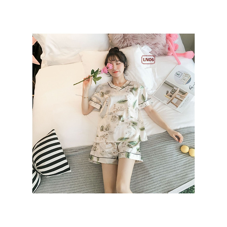 Đồ ngủ mặc nhà Lụa Satin Cổ Tim tay ngắn quần ngắn - Set LN06