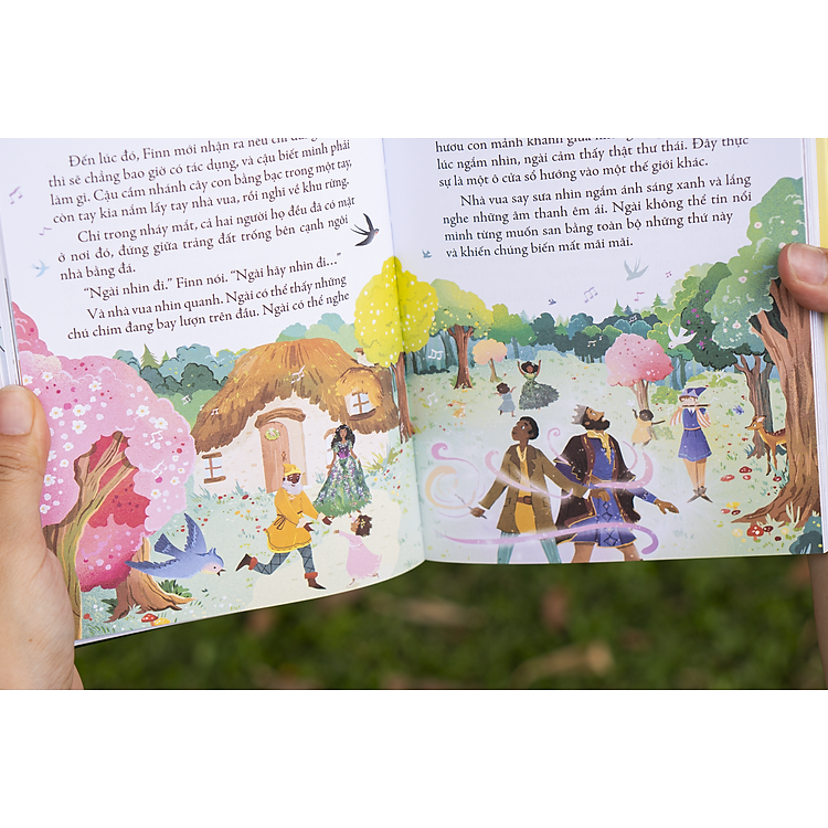 Illustrated Classics - Truyện Cổ Tích Về Những Người Hùng Bình Dị - Ảnh 2