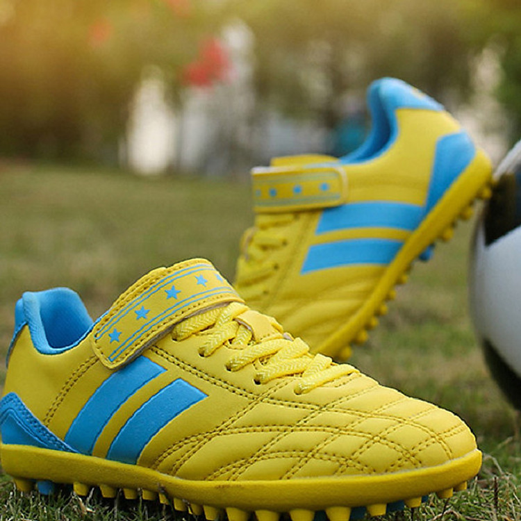 Giày Đá Bóng Bé Trai DB