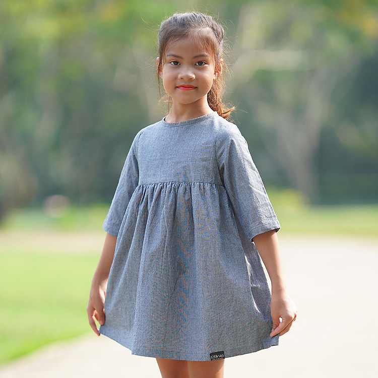 Đầm Bé Gái Tay Dài Buộc Nơ Phía Sau KIKAGND-0005 - Xám (Size 140)