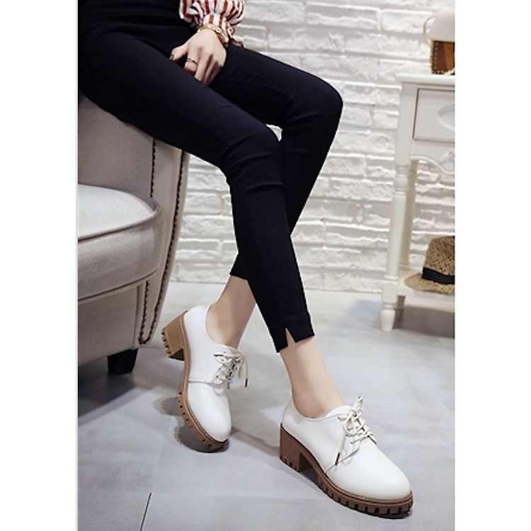 Giày boot nữ oxford màu trắng TRẺ TRUNG GBN2802