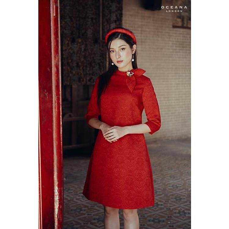 Oceana London - Váy gấm đỏ