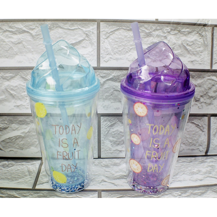 Mua tại Tiki: Ly Nhựa Kim Tuyến 500ml Kèm Ống Hút Chính hãng, giá tốt