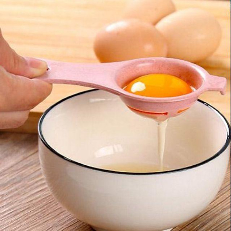 Dụng cụ tách lòng đỏ trứng gà