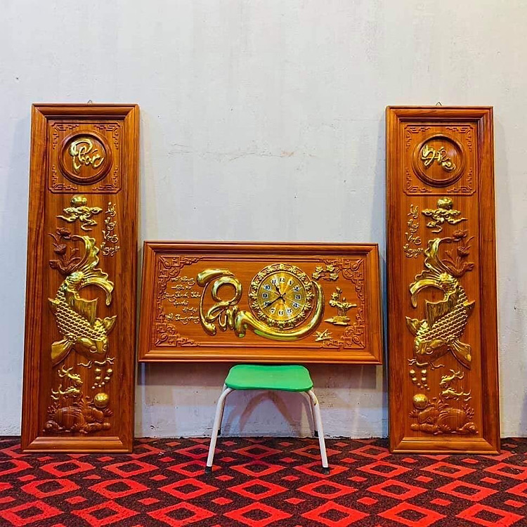Combo Tranh câu đối lý ngư vọng nguyệt + tranh đồng hồ chữ đức ,nhẫn, phúc ...bằng gỗ hương đỏ