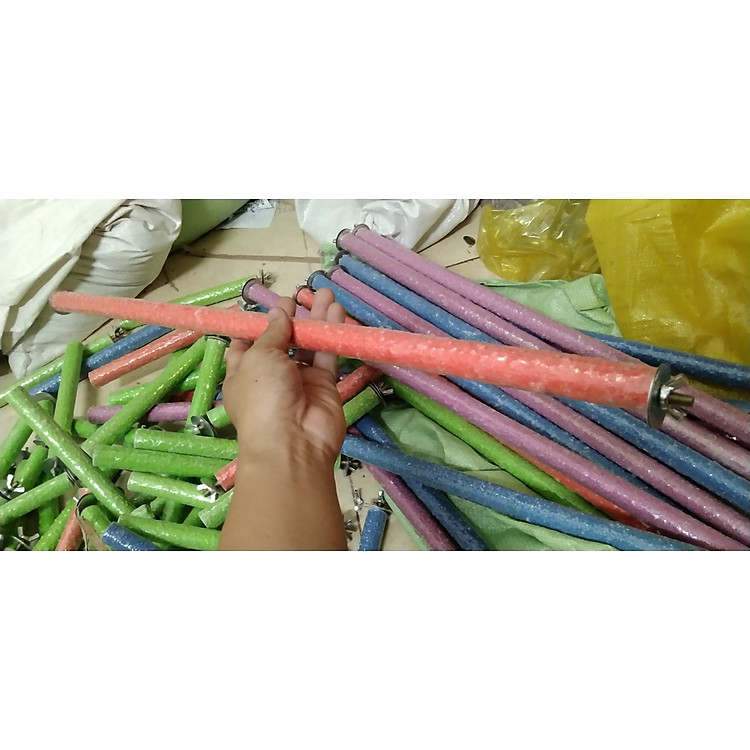 1 cây mài móng (gỗ) cho chim đậu (giúp móng chim đỡ sắc)