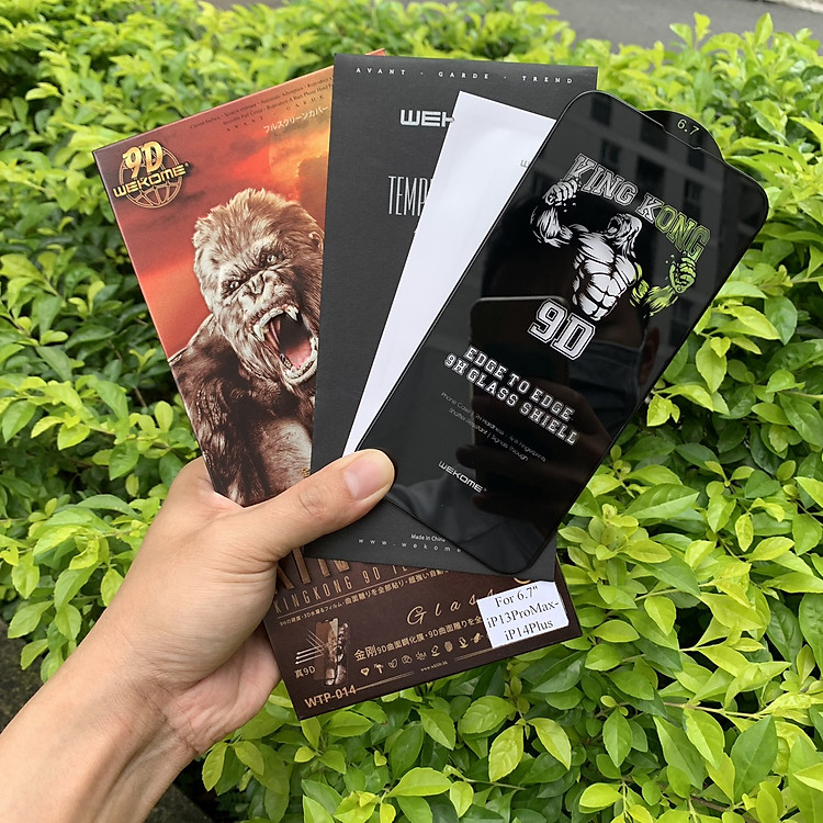 Kính Cường Lực KingKong 9D Full Màn Trong Suốt Dành Cho iPhone X, XR, XS, XS Max, iPhone 11, 11Pro, 11Pro Max, iPhone 12-12Pro, 12Pro Max, iPhone 13-13Pro, 13ProMax, iPhone 14, 14Plus, 14Pro, 14ProMax - Full Hộp Sắt Cao Cấp - Hàng Chính Hãng