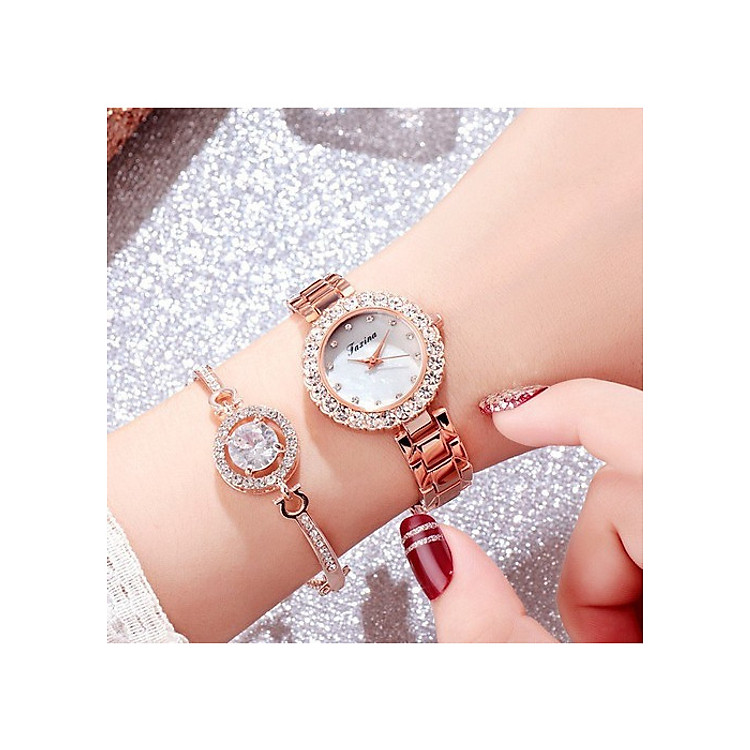 Đồng hồ nữ thời trang kèm lắc tay cưc xinh