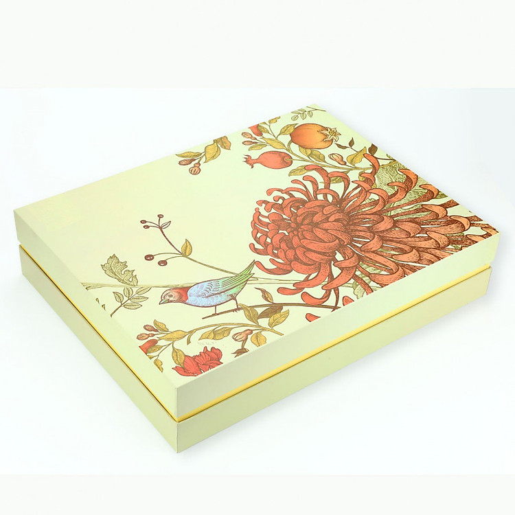 Hộp quà Tết sang trọng, vừa túi tiền (không sản phẩm)