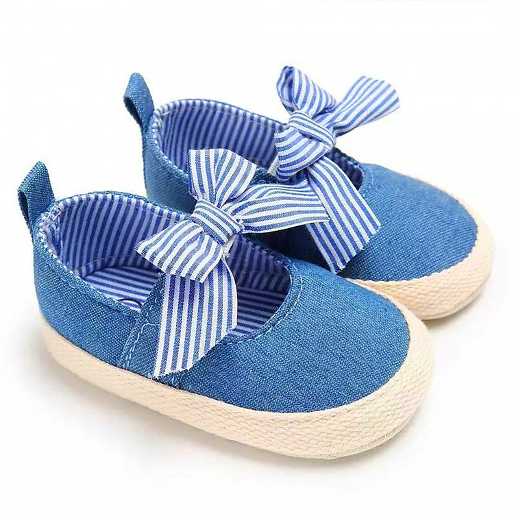 Giày tập đi búp bê thắt nơ xinh cho bé gái – TD10