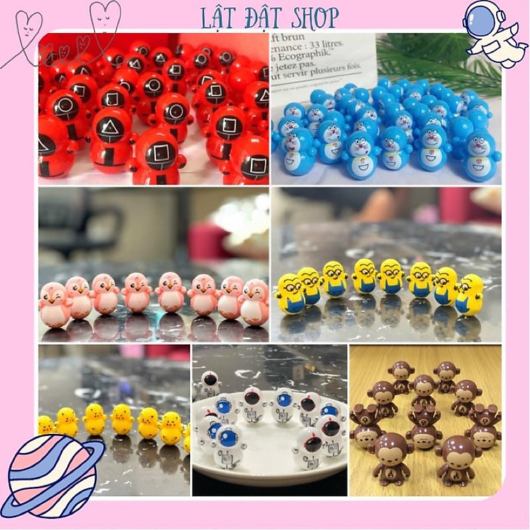 Đồ chơi lật đật mini để bàn cho bé hình doremon pikachu squidgame dễ thương