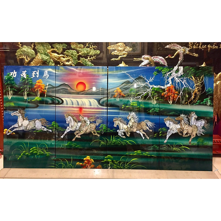 Tranh sơn mài khảm trai Mã đáo thành công