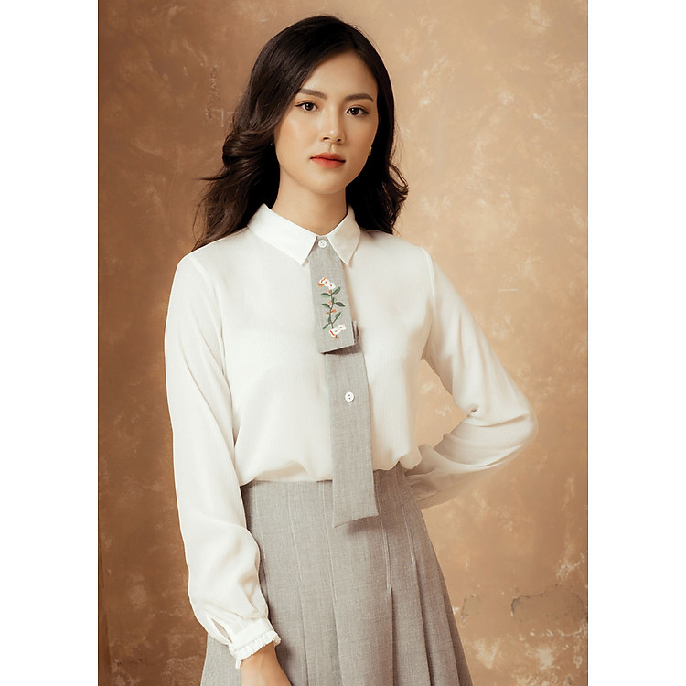 Áo Sơ Mi Tay Nhún Gumac AV12980