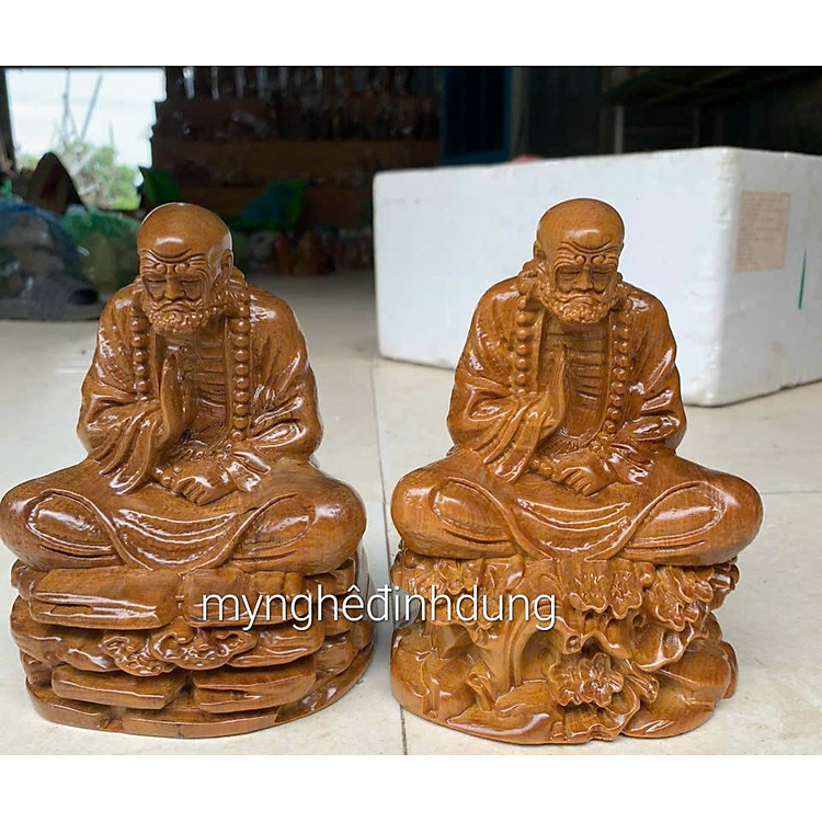 Tượng Đạt Ma Sư Tổ Ngồi Thiền Gỗ Bách Xanh (15x9x9cm)