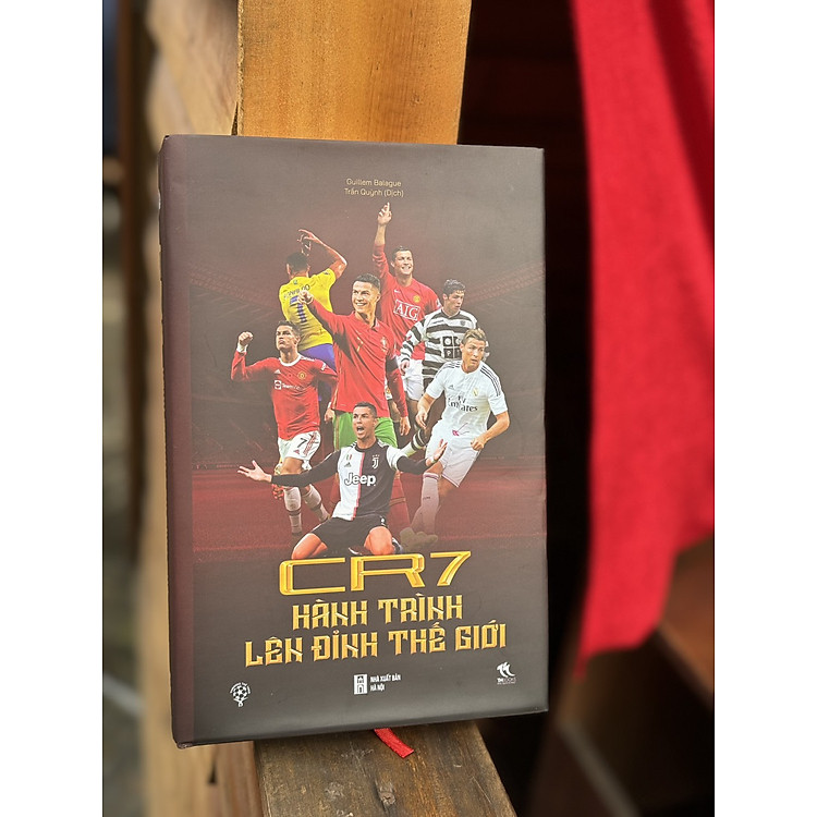 CR7 – HÀNH TRÌNH LÊN ĐỈNH THẾ GIỚI (Tái bản năm 2024)