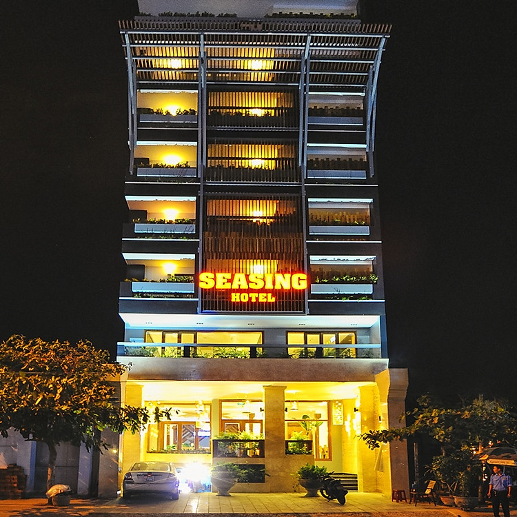 Seasing Boutique Hotel 4* Nha Trang - Buffet Sáng, Hồ Bơi, Gần Biển