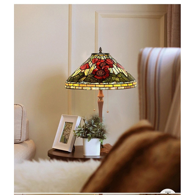 Đèn bàn Tiffany họa tiết Hoa đỏ sang trọng dành cho phòng ngủ