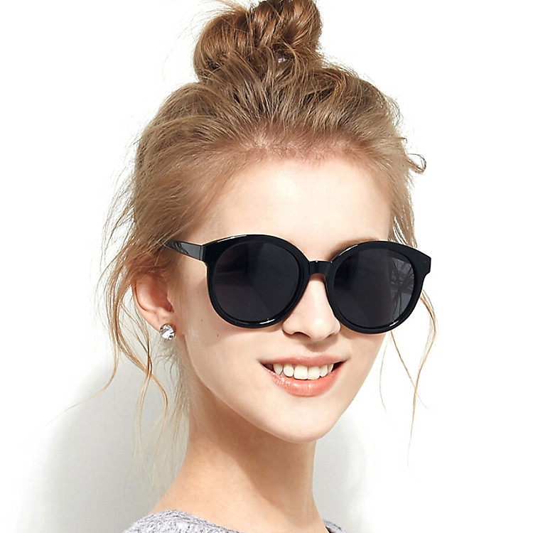 Kính Mát Nữ Phân Cực Thời Trang Bluekiki 7002