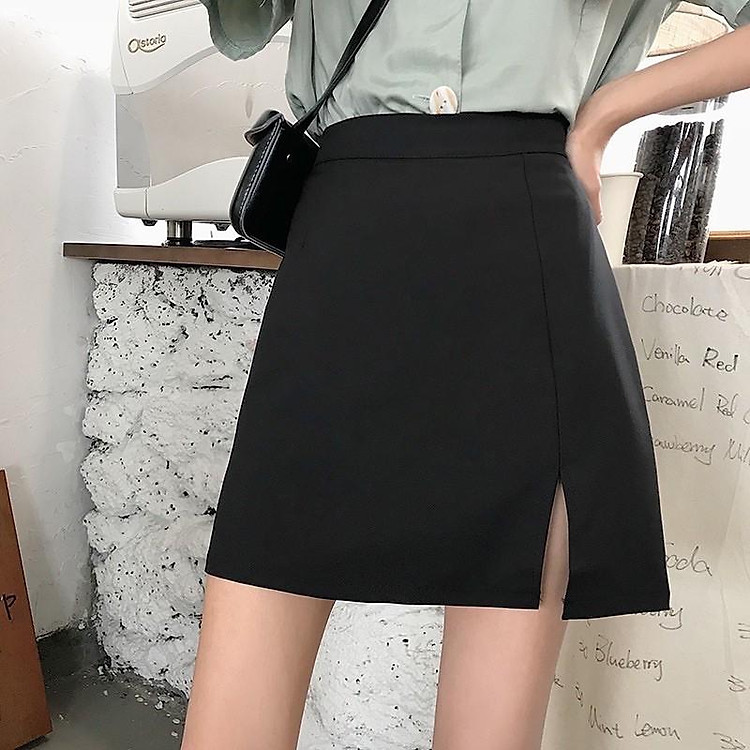 chân váy chữ a ngắn xẻ trước, có quần trong chống lộ m242