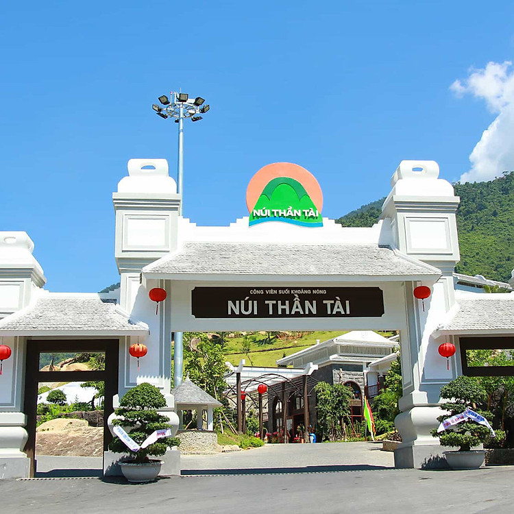 Vé công viên Suối khoáng nóng Núi Thần Tài Đà Nẵng