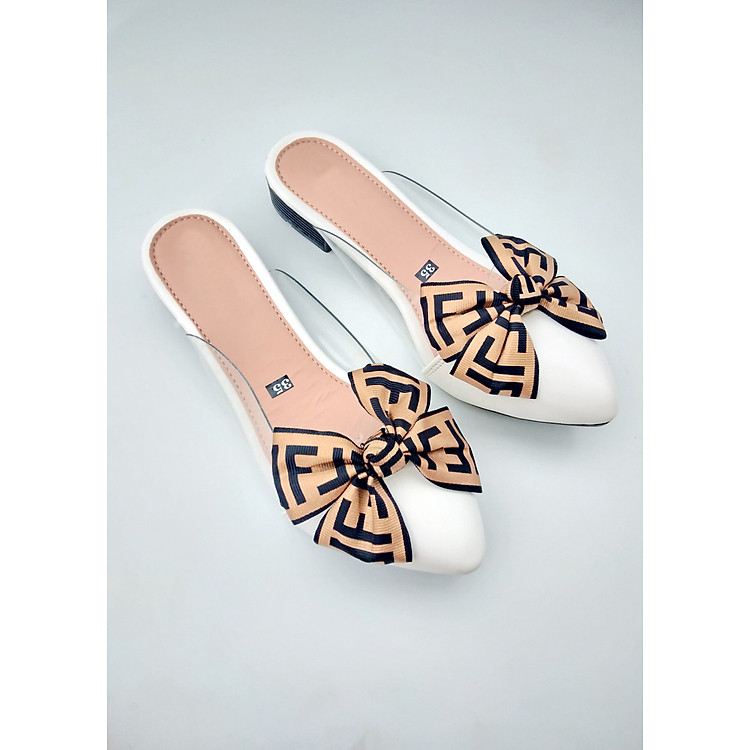 Dép sục nơ phối mica trong suốt bít mũi