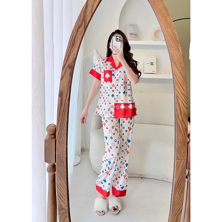 Bộ Đồ Ngủ Lụa Quảng Châu Tay Ngắn Quần Dài Xinh Xắn